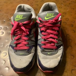 Women Nike Air Max 2012 397690-063 sz 8.5 Great  Condition vintage